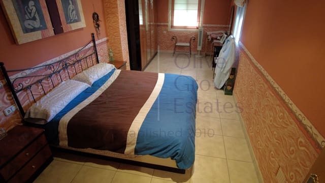 9 sovrum Villa till salu i Elda med pool - 299 995 € (Ref: 7724828)