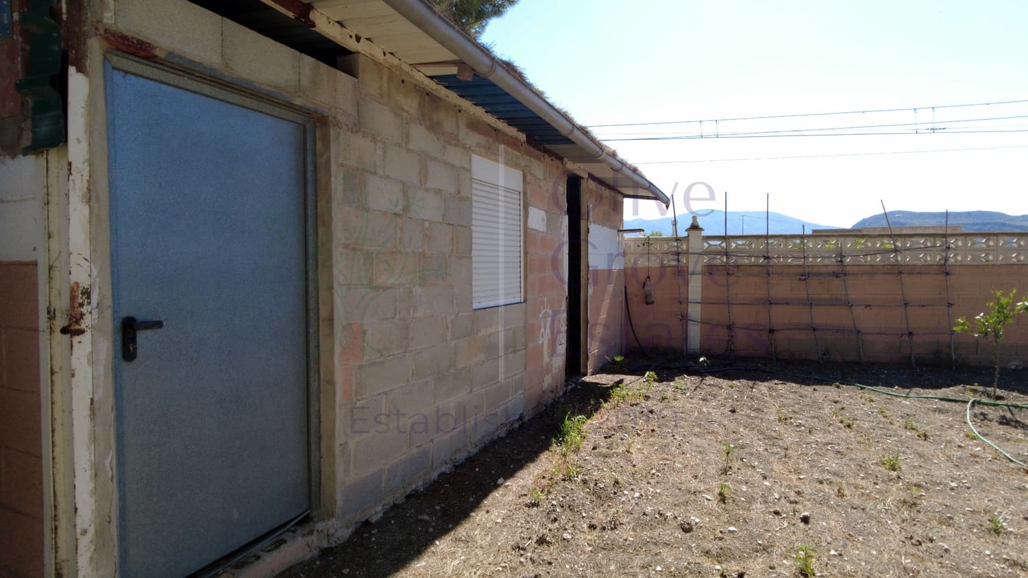 9 soverom Villa til salgs i Elda med svømmebasseng - € 299 995 (Ref: 7724828)