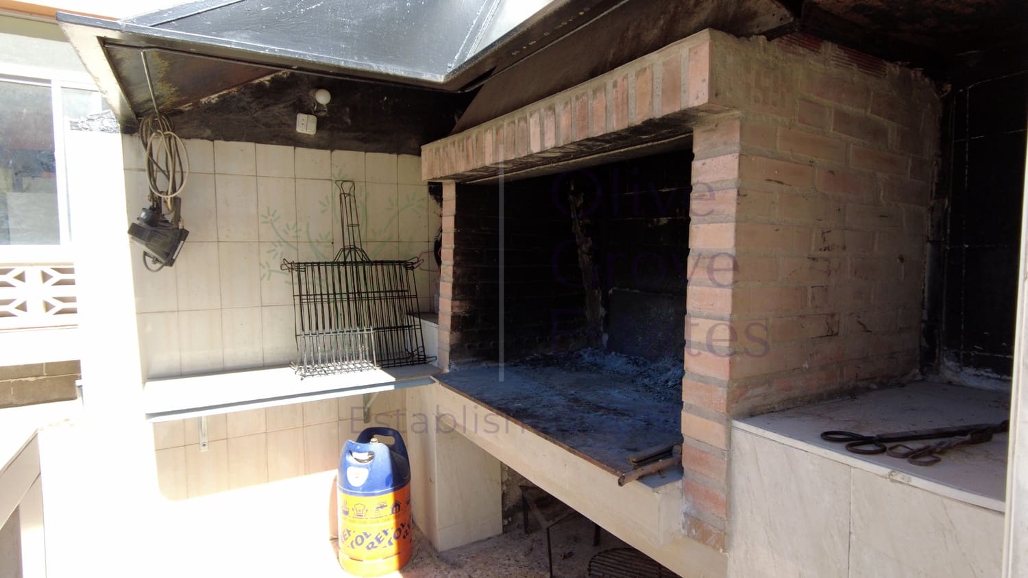 9 soverom Villa til salgs i Elda med svømmebasseng - € 299 995 (Ref: 7724828)