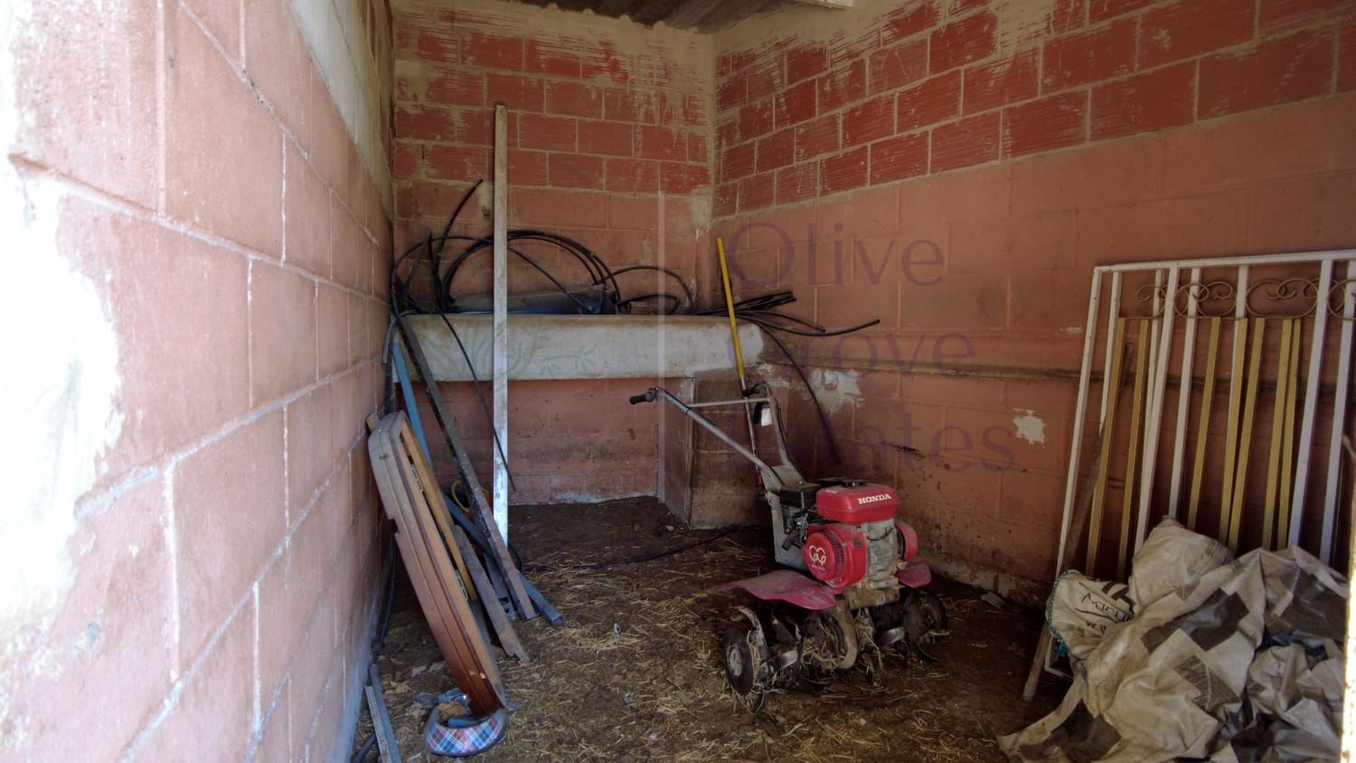 9 soverom Villa til salgs i Elda med svømmebasseng - € 299 995 (Ref: 7724828)