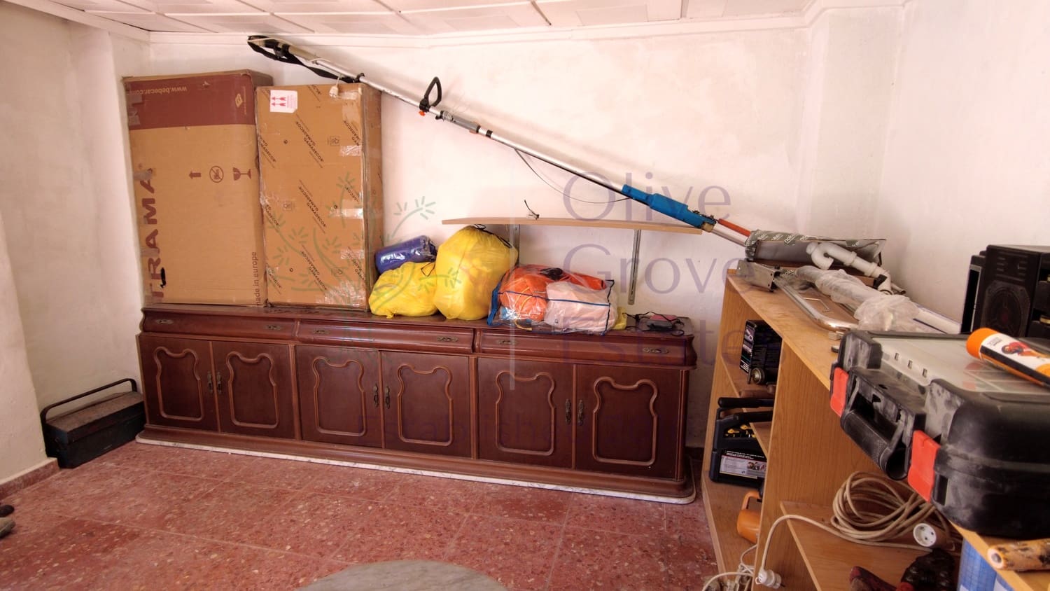 9 soverom Villa til salgs i Elda med svømmebasseng - € 299 995 (Ref: 7724828)