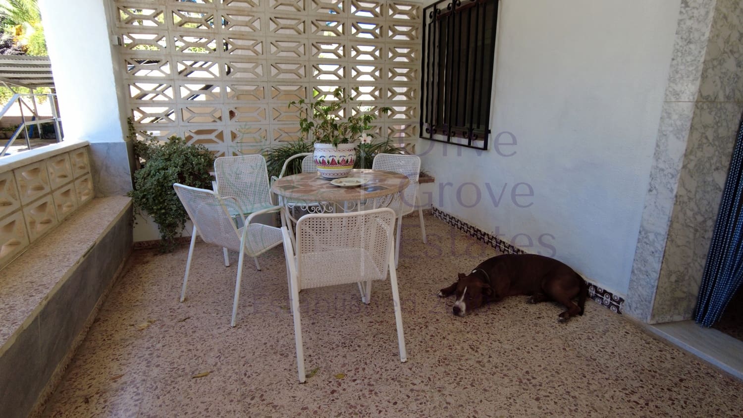 9 soverom Villa til salgs i Elda med svømmebasseng - € 299 995 (Ref: 7724828)