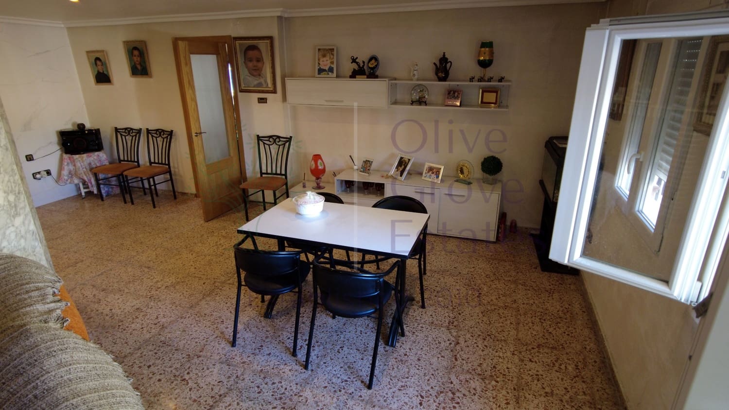 9 soverom Villa til salgs i Elda med svømmebasseng - € 299 995 (Ref: 7724828)