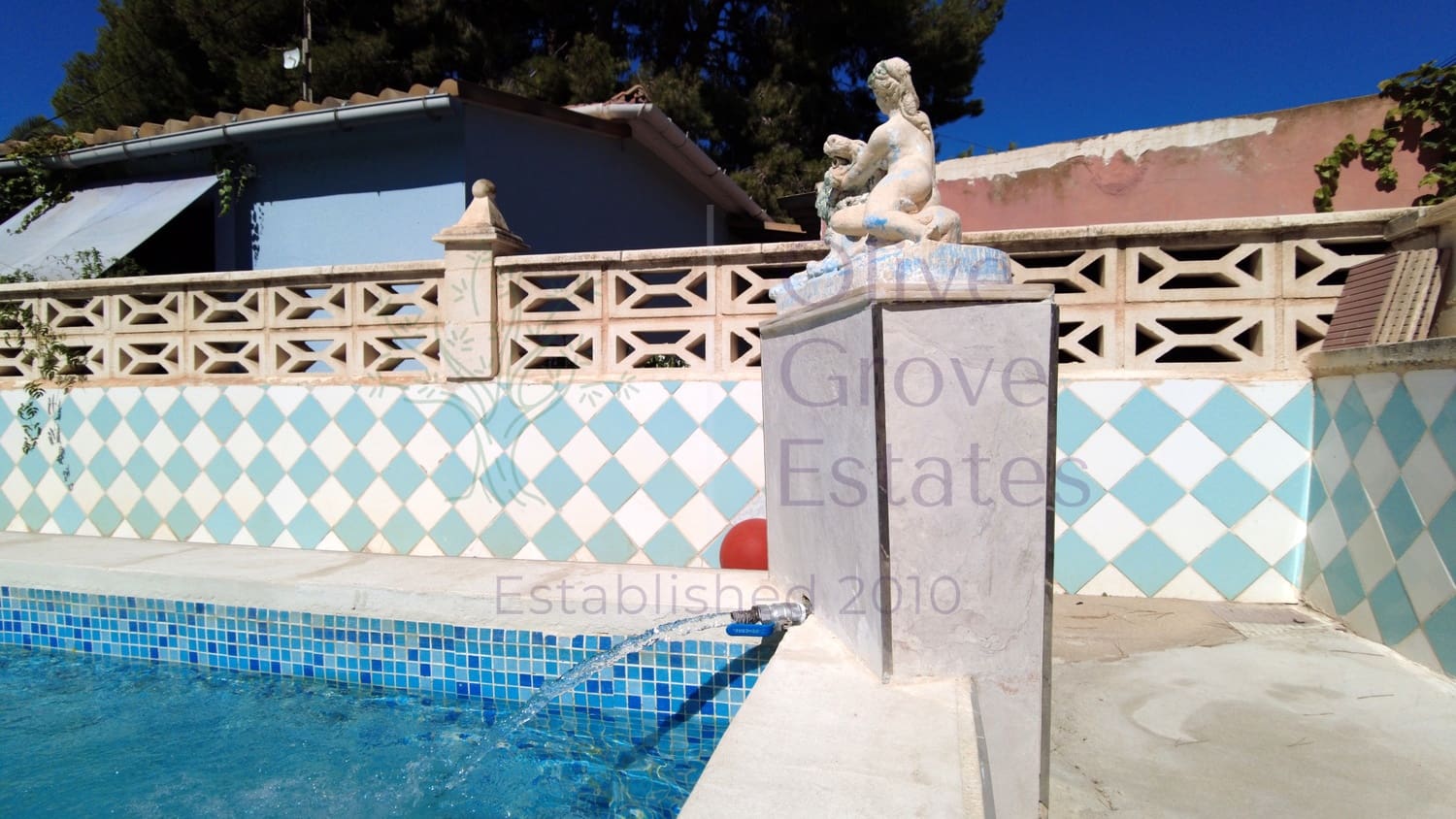 9 soverom Villa til salgs i Elda med svømmebasseng - € 299 995 (Ref: 7724828)