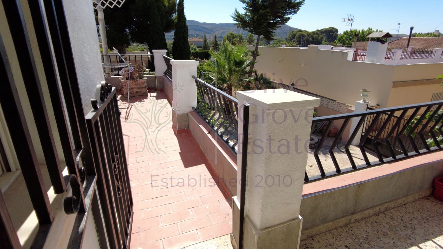 9 soverom Villa til salgs i Elda med svømmebasseng - € 299 995 (Ref: 7724828)