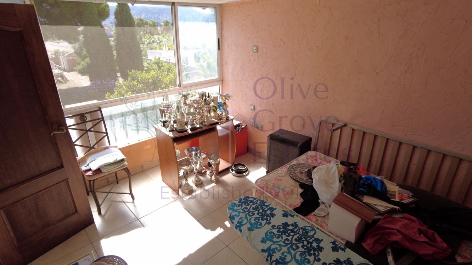 9 soverom Villa til salgs i Elda med svømmebasseng - € 299 995 (Ref: 7724828)