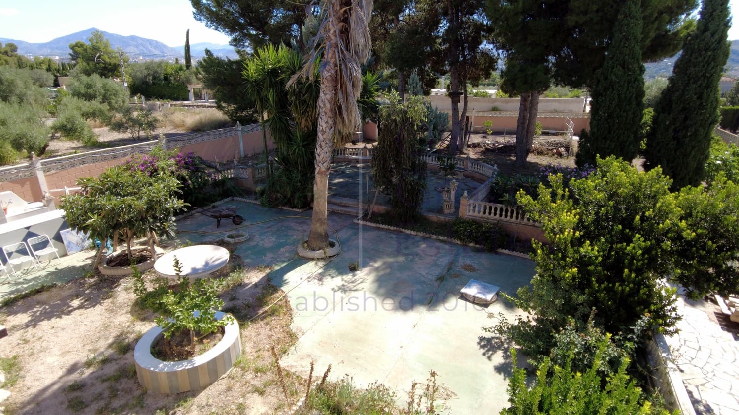 9 soverom Villa til salgs i Elda med svømmebasseng - € 299 995 (Ref: 7724828)