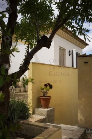 3 bedroom Finca/Country House for sale in Elche de la Sierra with garage - € 299,950 (Ref: 7791706)