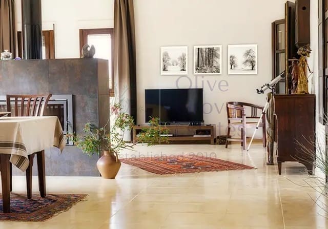 3 bedroom Finca/Country House for sale in Elche de la Sierra with garage - € 299,950 (Ref: 7791706)