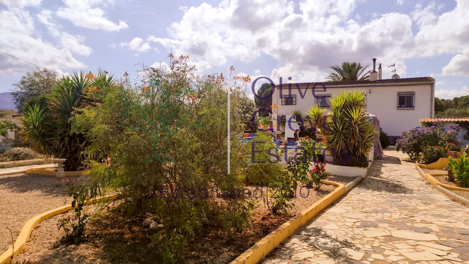 6 bedroom Villa for sale in Salinas € 274,995 (Ref 7806635)