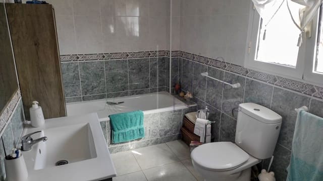 6 chambre Villa/Maison à vendre à Salinas - 274 995 € (Ref: 7806635)