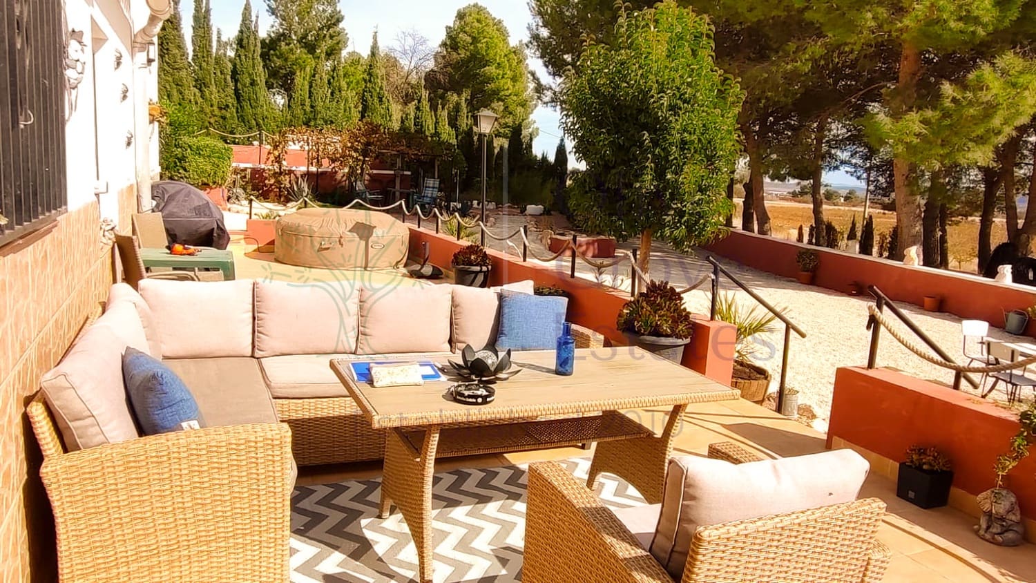 4 sovrum Villa till salu i Yecla med pool garage - 159 995 € (Ref: 7856573)