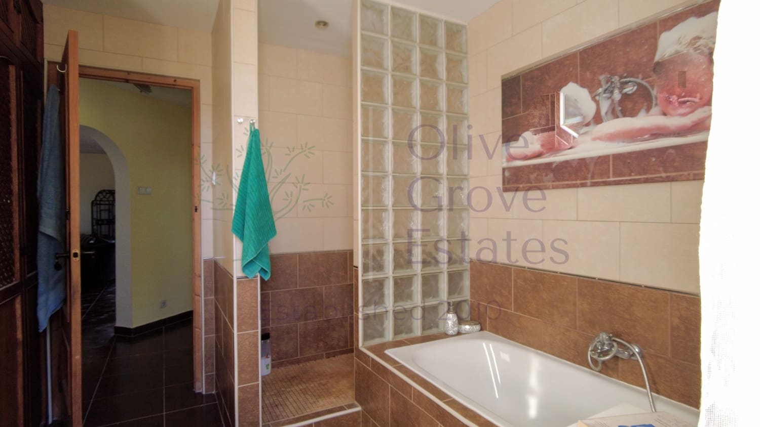 4 soveværelse Villa til salg i Yecla med swimmingpool garage - € 189.950 (Ref: 7953532)