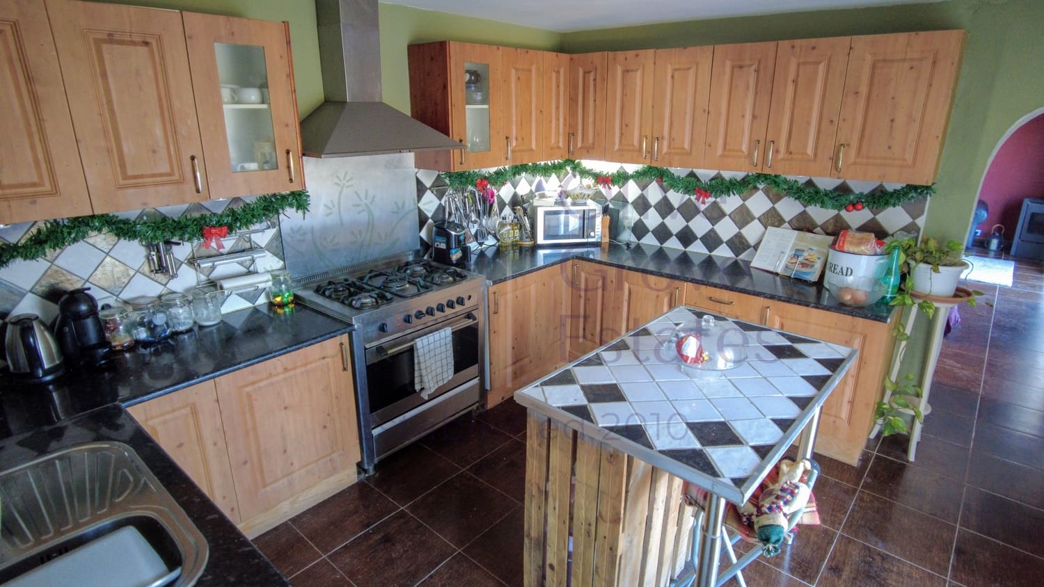 4 soveværelse Villa til salg i Yecla med swimmingpool garage - € 189.950 (Ref: 7953532)