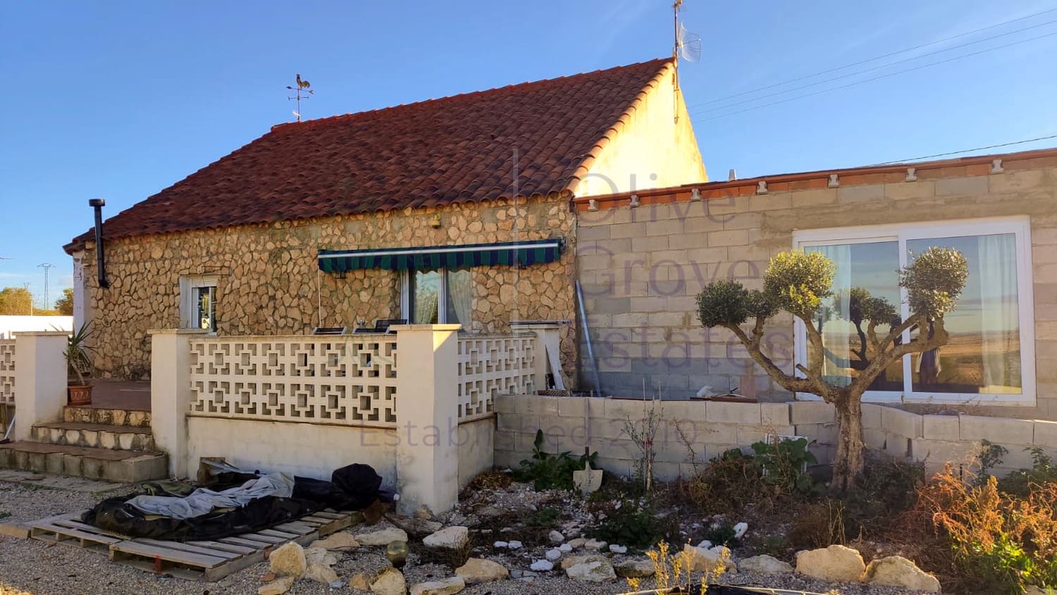 4 soveværelse Villa til salg i Yecla med swimmingpool garage - € 189.950 (Ref: 7953532)