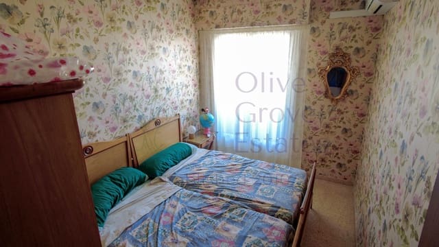 3 makuuhuone Huoneisto myytävänä paikassa Caudete - 58 000 € (Ref: 8105309)