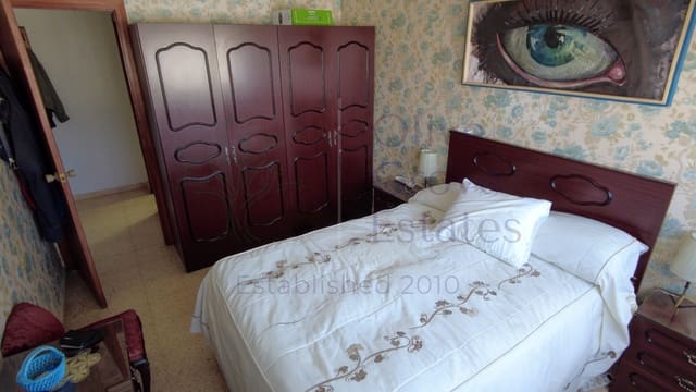 3 makuuhuone Huoneisto myytävänä paikassa Caudete - 58 000 € (Ref: 8105309)