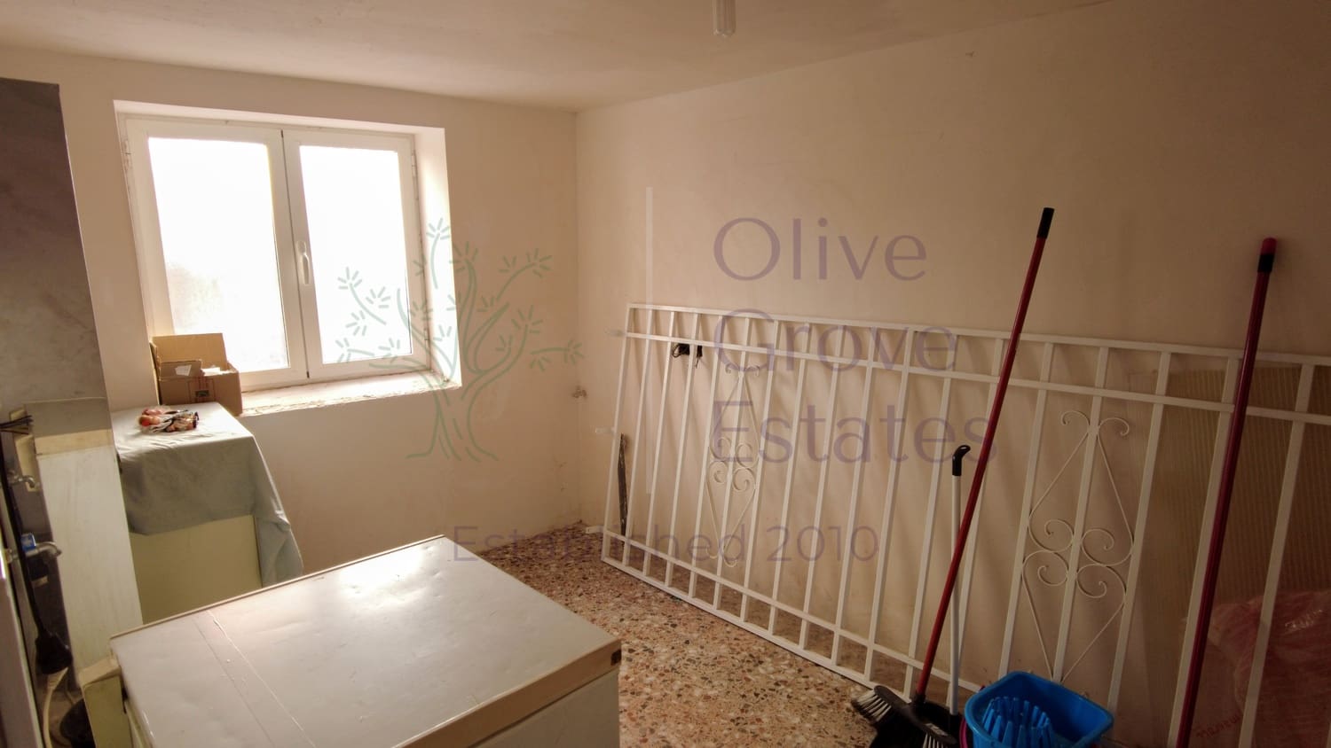 4 soverom Hus til salgs i Caudete - € 59 950 (Ref: 8198603)