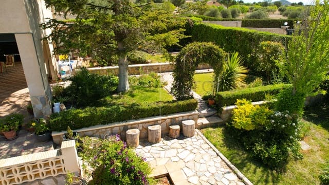 4 slaapkamer Villa te koop in Yecla - € 199.950 (Ref: 8295324)