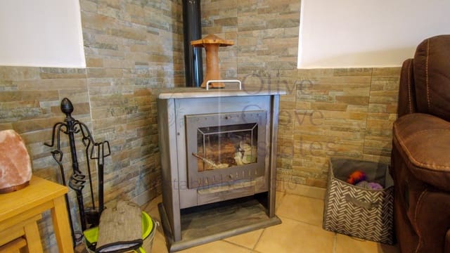 4 bedroom Villa for sale in Villena - € 229,950 (Ref: 8374586)