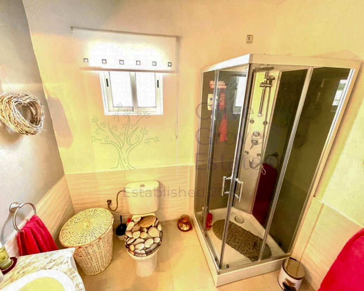 4 bedroom Villa for sale in Villena - € 229,950 (Ref: 8374586)