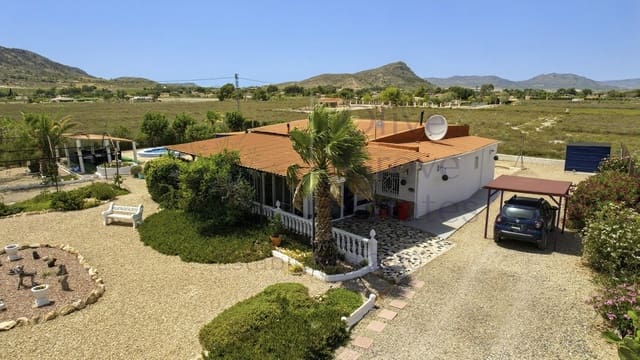 Chalet de 4 habitaciones en Villena en venta con piscina garaje - 249.950 € (Ref: 8374586)