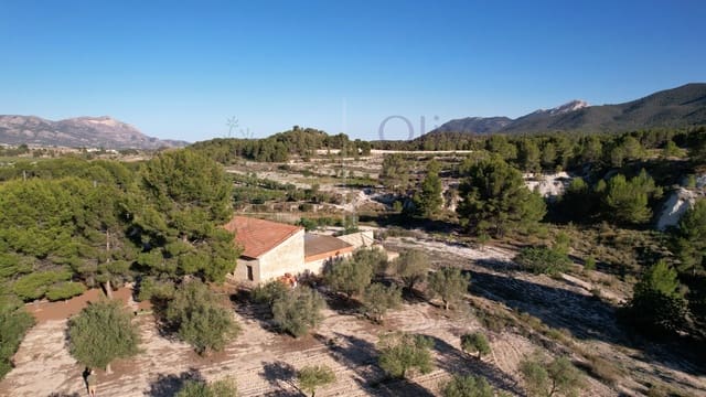 2 bedroom Finca/Country House for sale in Castalla - € 399,950 (Ref: 8412003)