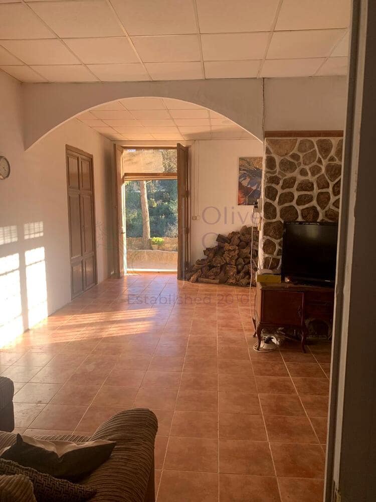 4 soveværelse Villa til salg i Almansa - € 179.950 (Ref: 8420875)