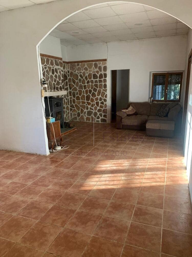 4 soveværelse Villa til salg i Almansa - € 179.950 (Ref: 8420875)