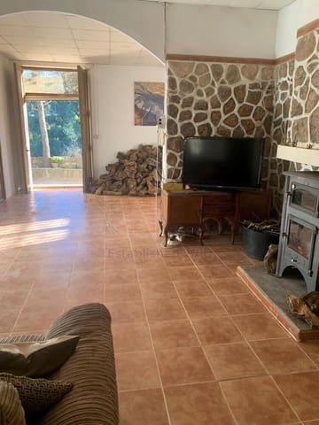 4 soveværelse Villa til salg i Almansa - € 179.950 (Ref: 8420875)