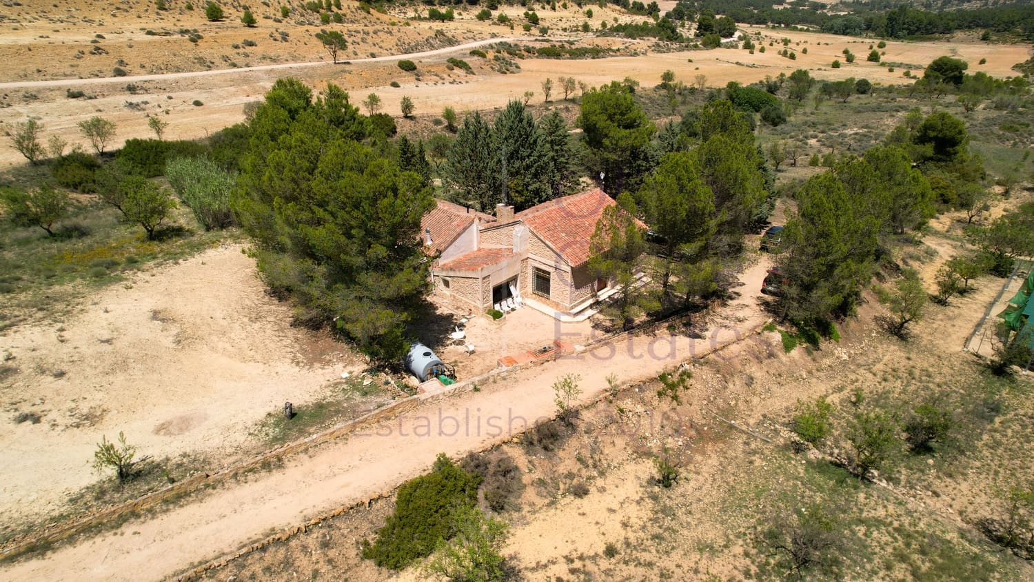 4 soveværelse Villa til salg i Almansa - € 179.950 (Ref: 8420875)