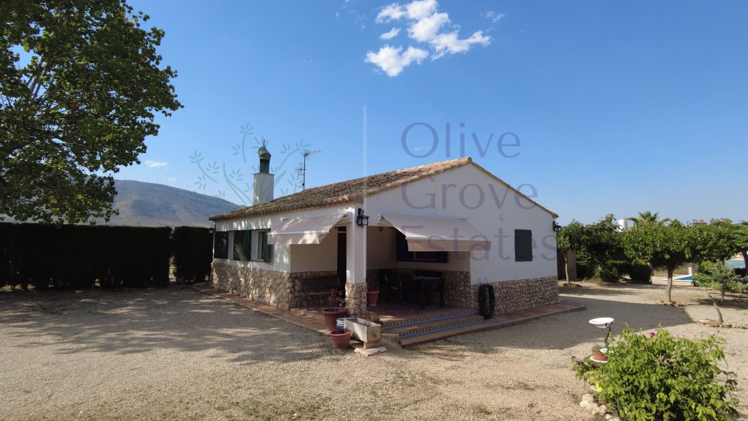 2 soveværelse Villa til salg i Caudete med swimmingpool - € 159.950 (Ref: 8425590)