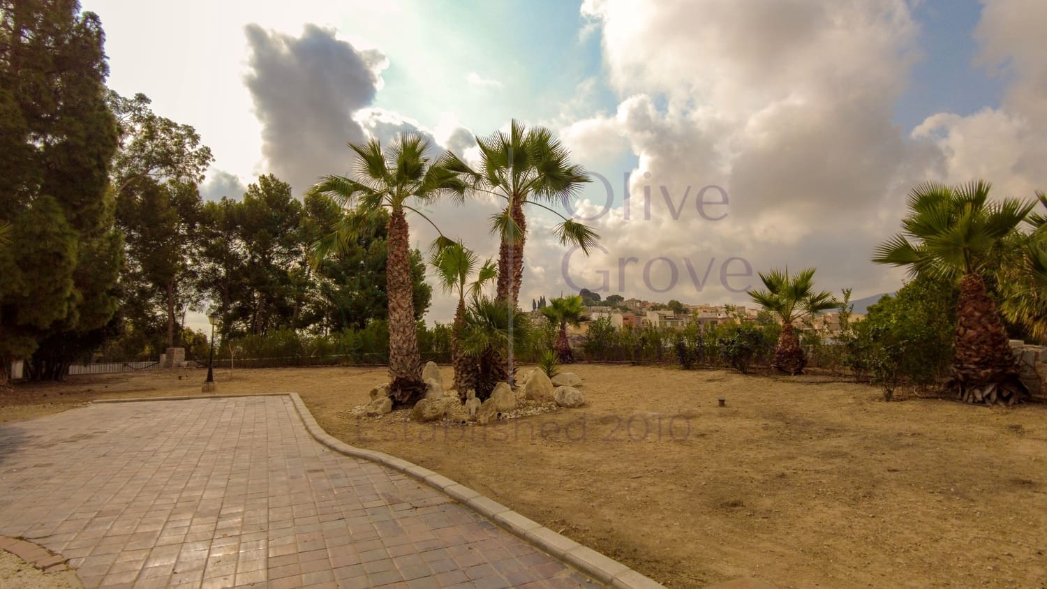 6 bedroom Villa for sale in Monovar / Monover with pool garage - € 449,950 (Ref: 8458981)