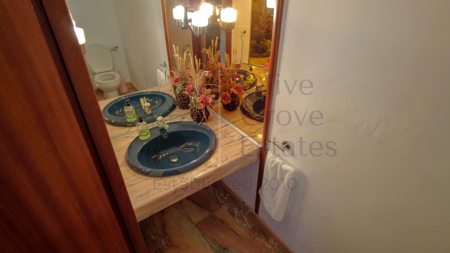 6 bedroom Villa for sale in Monovar / Monover with pool garage - € 449,950 (Ref: 8458981)