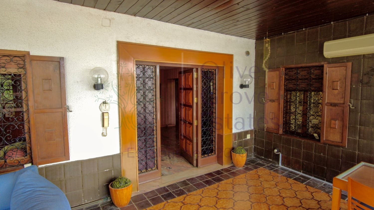 6 bedroom Villa for sale in Monovar / Monover with pool garage - € 449,950 (Ref: 8458981)