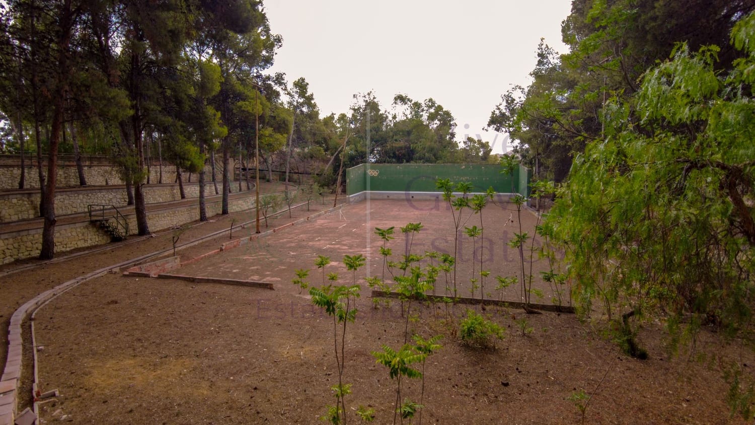 6 bedroom Villa for sale in Monovar / Monover with pool garage - € 449,950 (Ref: 8458981)