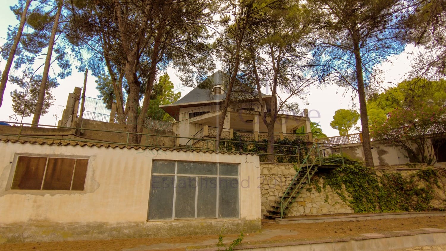 6 bedroom Villa for sale in Monovar / Monover with pool garage - € 449,950 (Ref: 8458981)