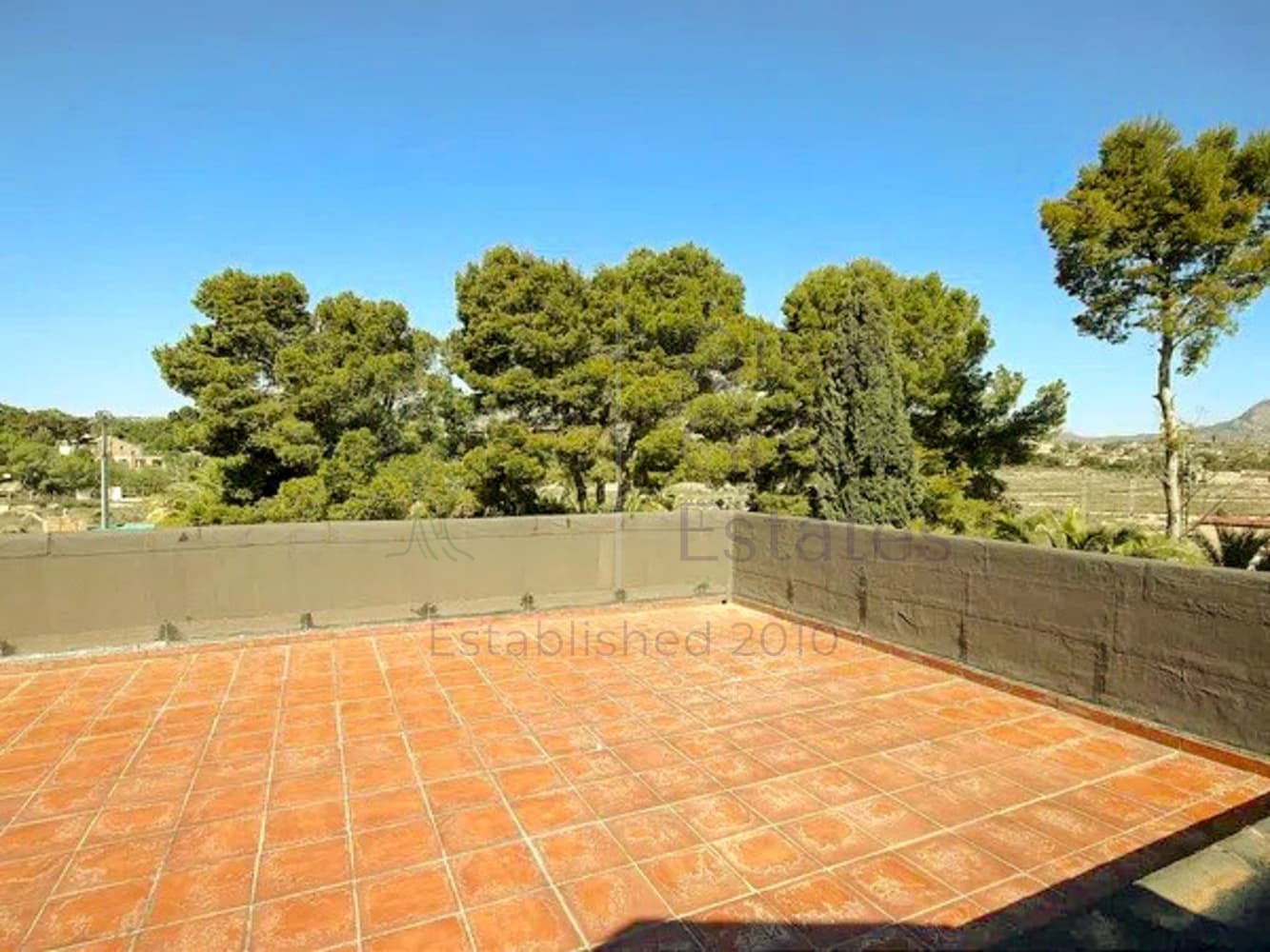 6 bedroom Villa for sale in Monovar / Monover with pool garage - € 449,950 (Ref: 8458981)