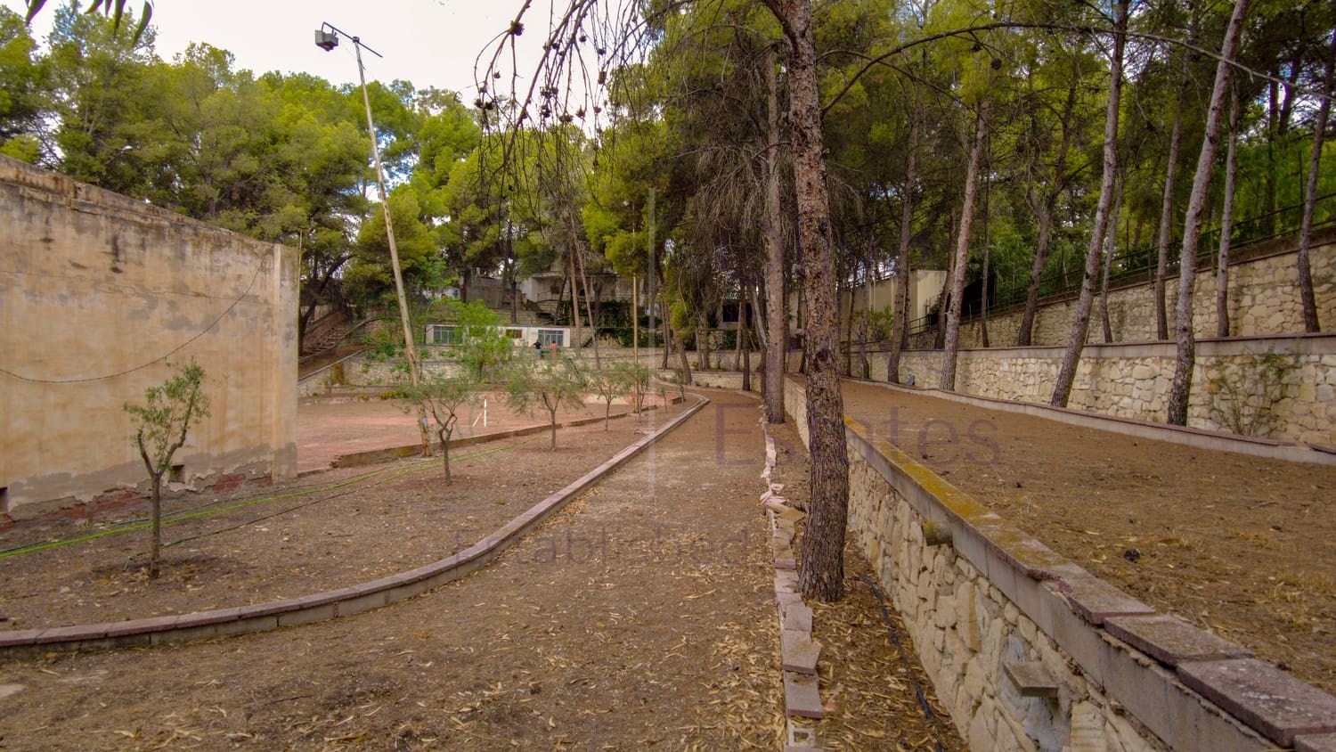 6 bedroom Villa for sale in Monovar / Monover with pool garage - € 449,950 (Ref: 8458981)