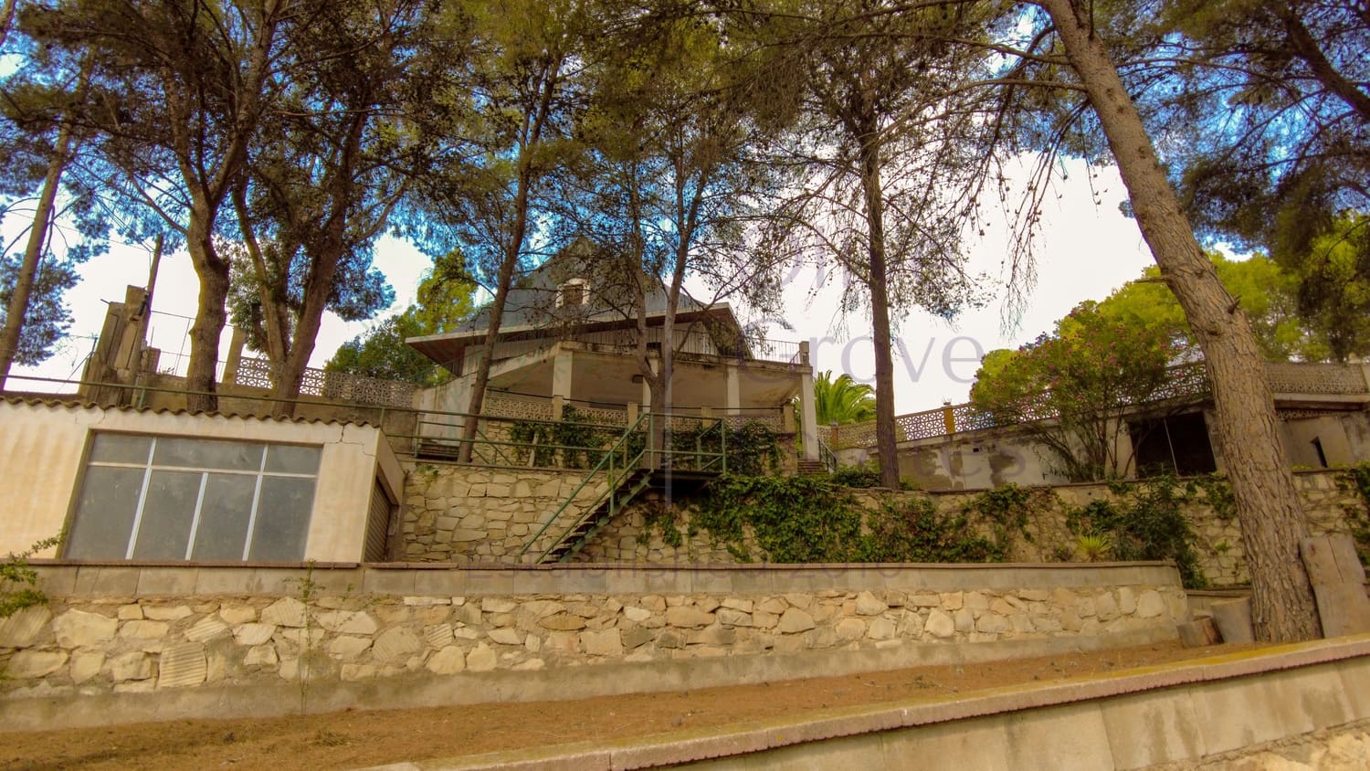 6 bedroom Villa for sale in Monovar / Monover with pool garage - € 449,950 (Ref: 8458981)