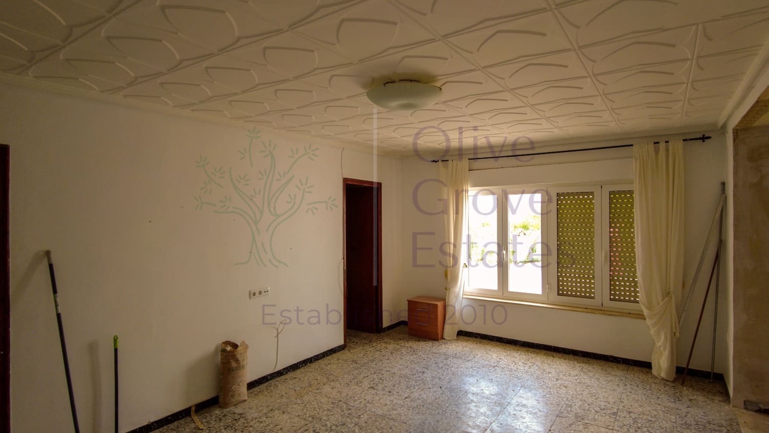 6 bedroom Villa for sale in Monovar / Monover with pool garage - € 449,950 (Ref: 8458981)