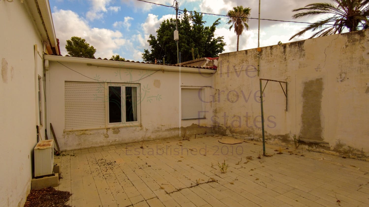 6 bedroom Villa for sale in Monovar / Monover with pool garage - € 449,950 (Ref: 8458981)