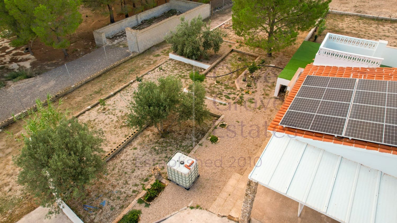 3 soveværelse Villa til salg i Caudete med swimmingpool garage - € 165.000 (Ref: 8506850)