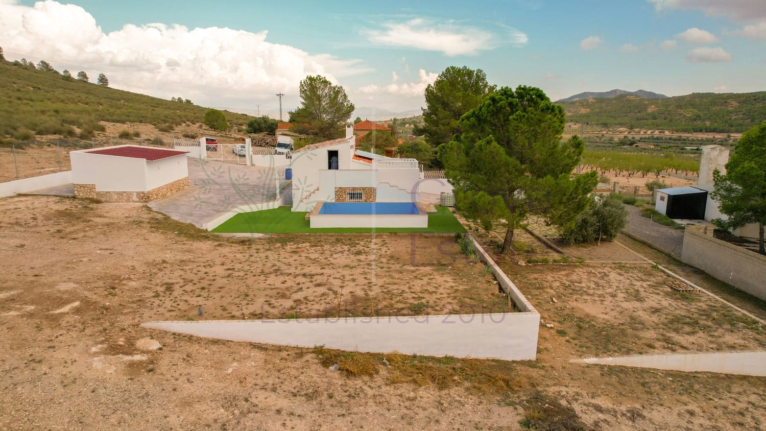 3 soveværelse Villa til salg i Caudete med swimmingpool garage - € 165.000 (Ref: 8506850)