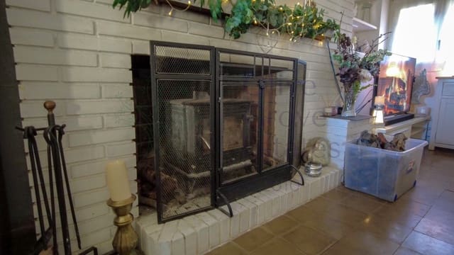 6 bedroom Townhouse for sale in Caudete - € 449,950 (Ref: 8669572)