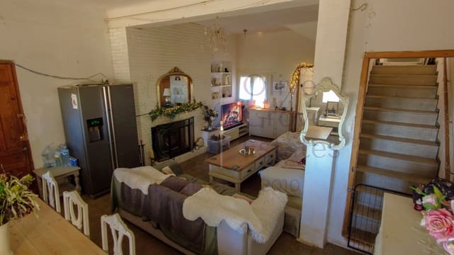 6 bedroom Townhouse for sale in Caudete - € 449,950 (Ref: 8669572)