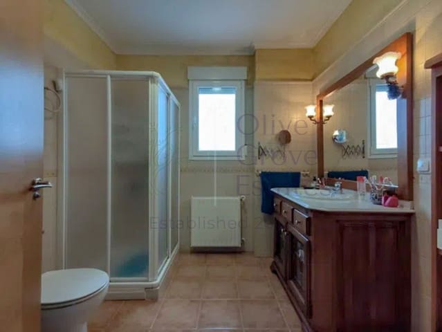 5 slaapkamer Villa te koop in Yecla met zwembad - € 359.950 (Ref: 8746207)