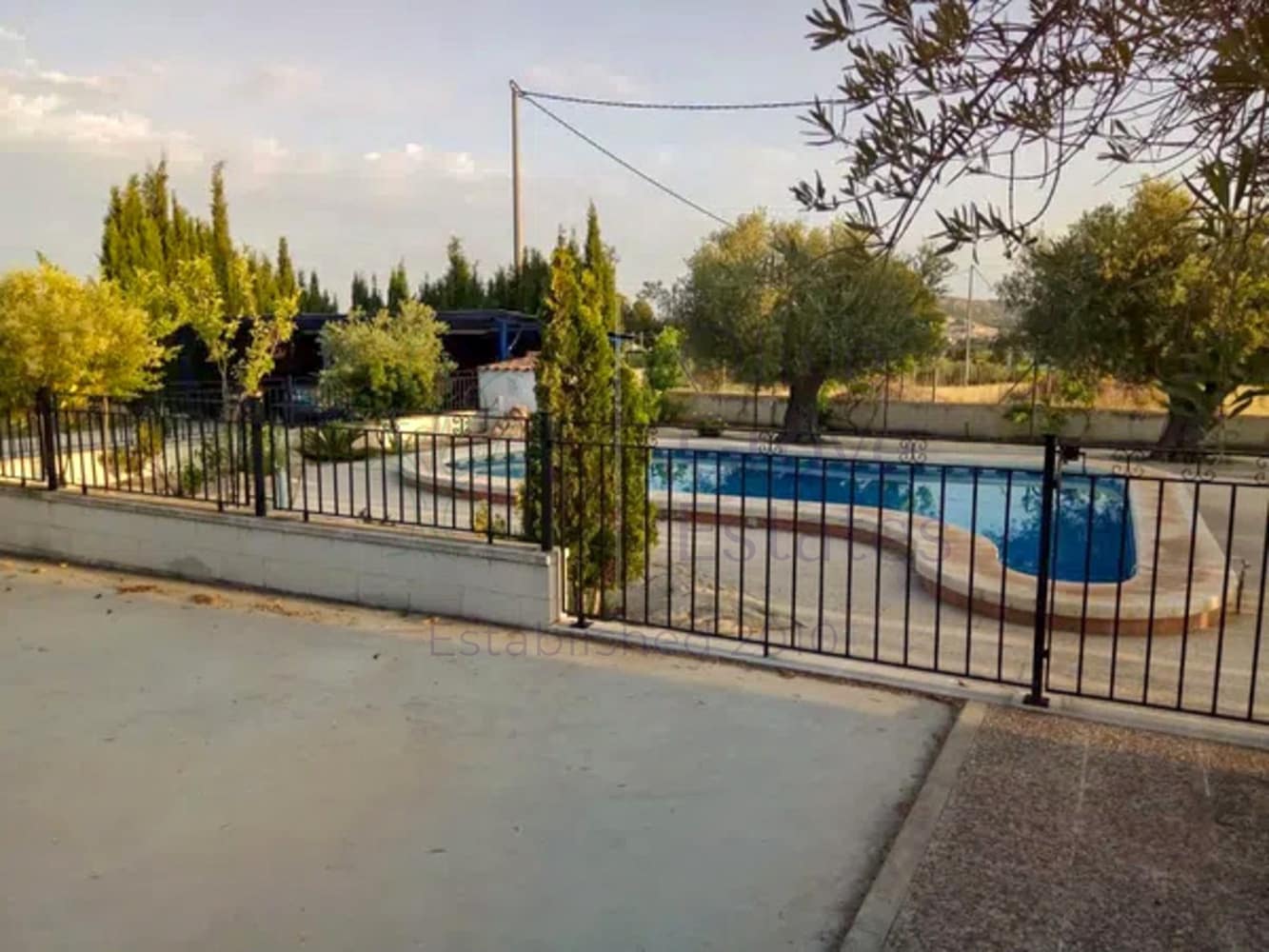 5 bedroom Villa for sale in Yecla with pool - € 359,950 (Ref: 8746207)