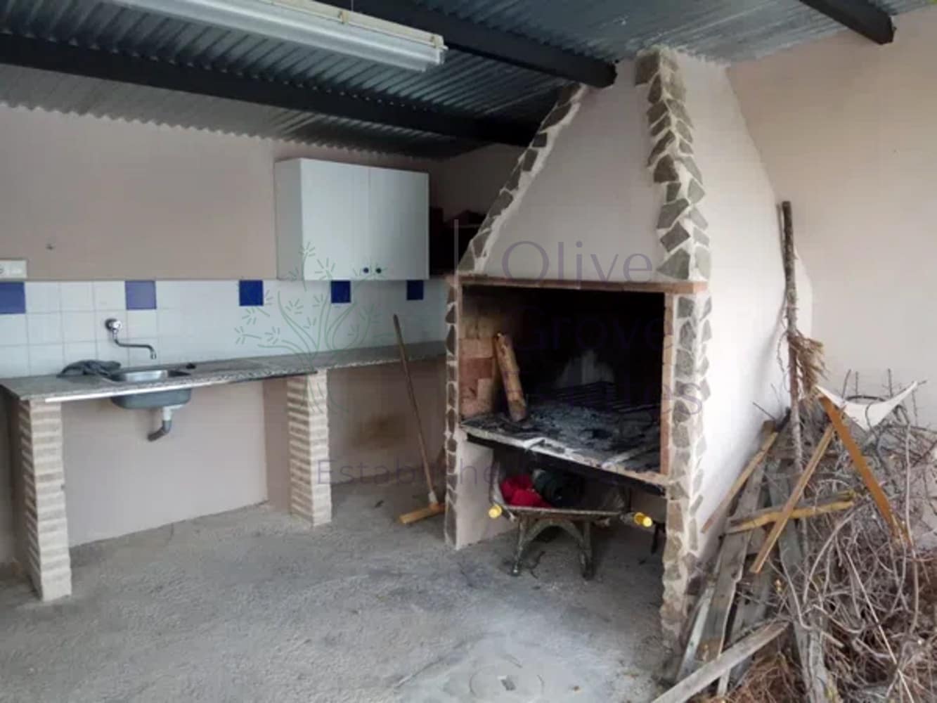 5 bedroom Villa for sale in Yecla with pool - € 359,950 (Ref: 8746207)