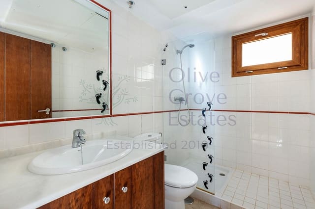 2 bedroom Apartment for sale in Torrevieja - € 249,950 (Ref: 8772717)